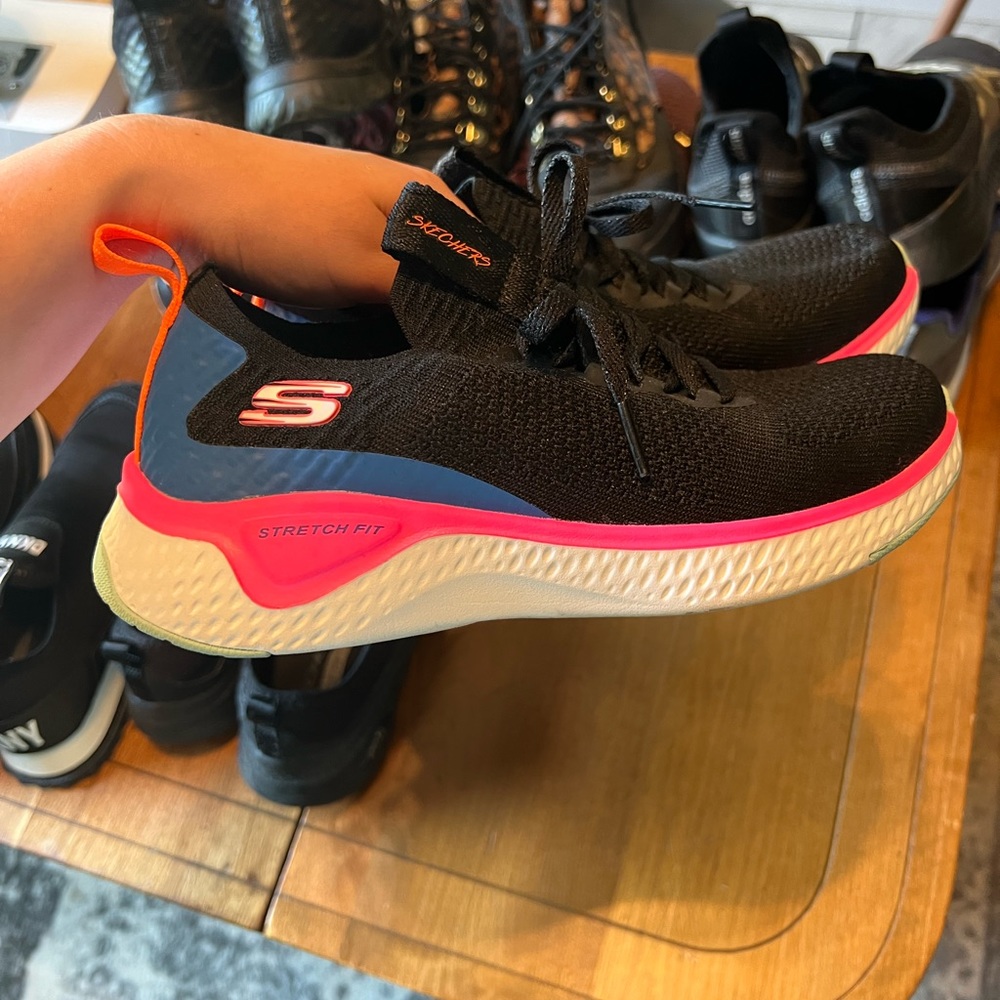 Skechers womens 6.5